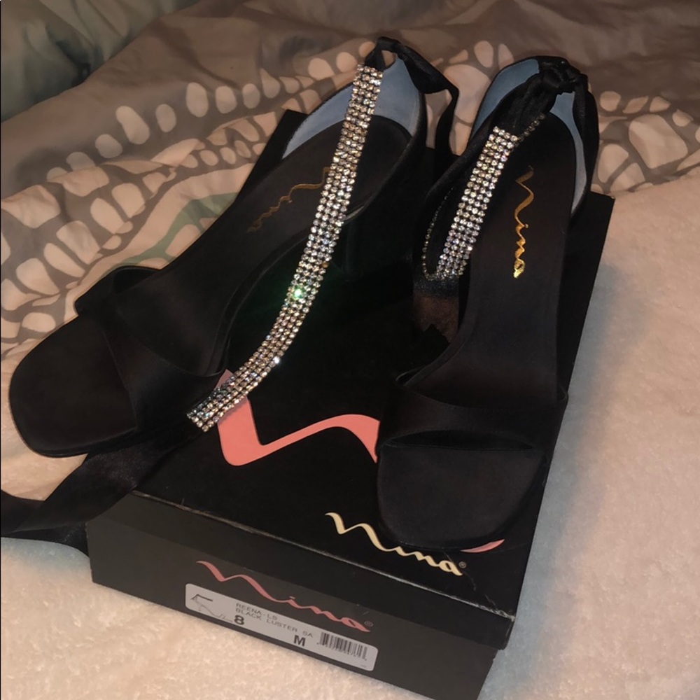 Nina Diamond Black Heels